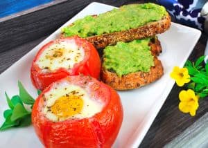 Egg stuffed tomatoes